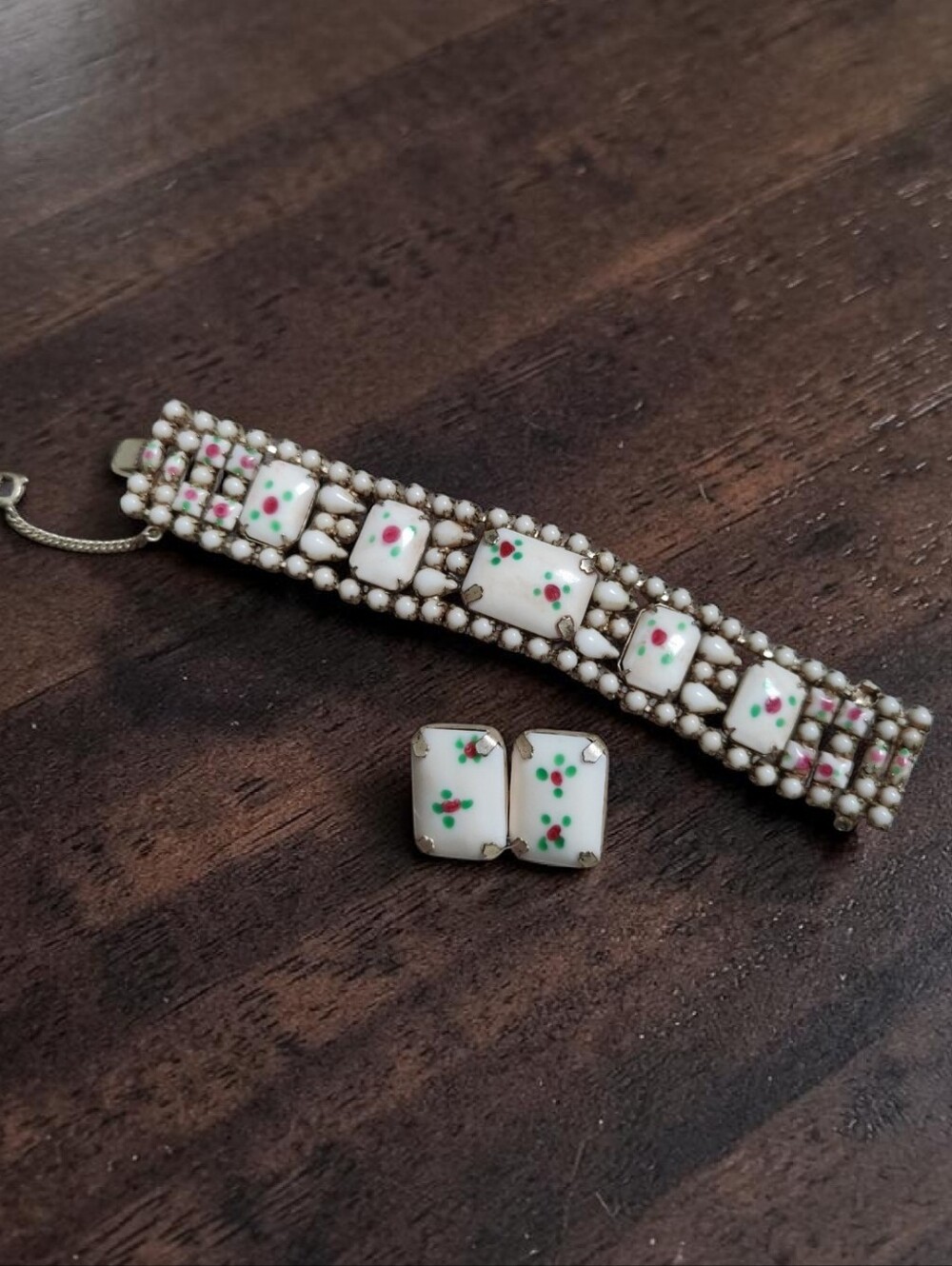 Rare Vintage Hand-painted White Milk Glass Bracelet And Earrings